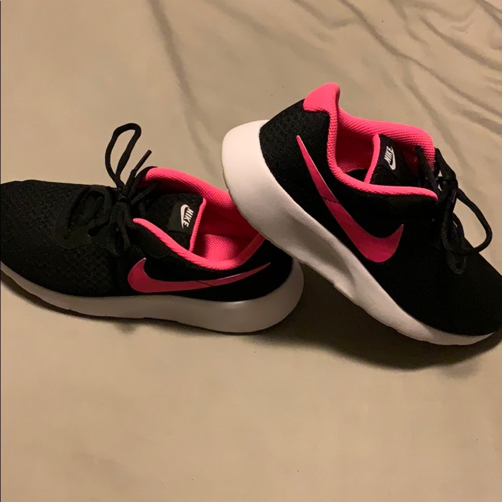 Nike shoes